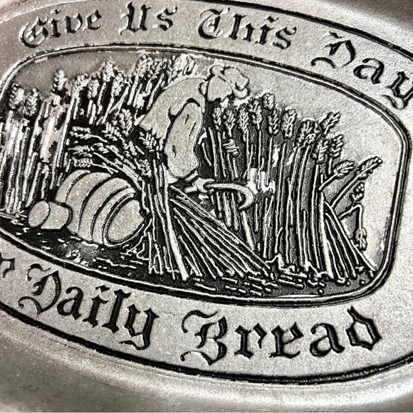 Wilton Armetale Give Us This Day Large Bread Tray Matte Finish EUC grandma core - Picture 3 of 9